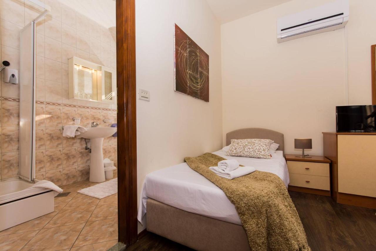 Vila Liza Bed and Breakfast Trogir Exterior foto