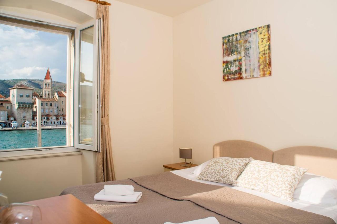Vila Liza Bed and Breakfast Trogir Exterior foto