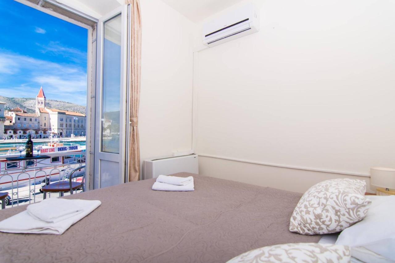 Vila Liza Bed and Breakfast Trogir Exterior foto
