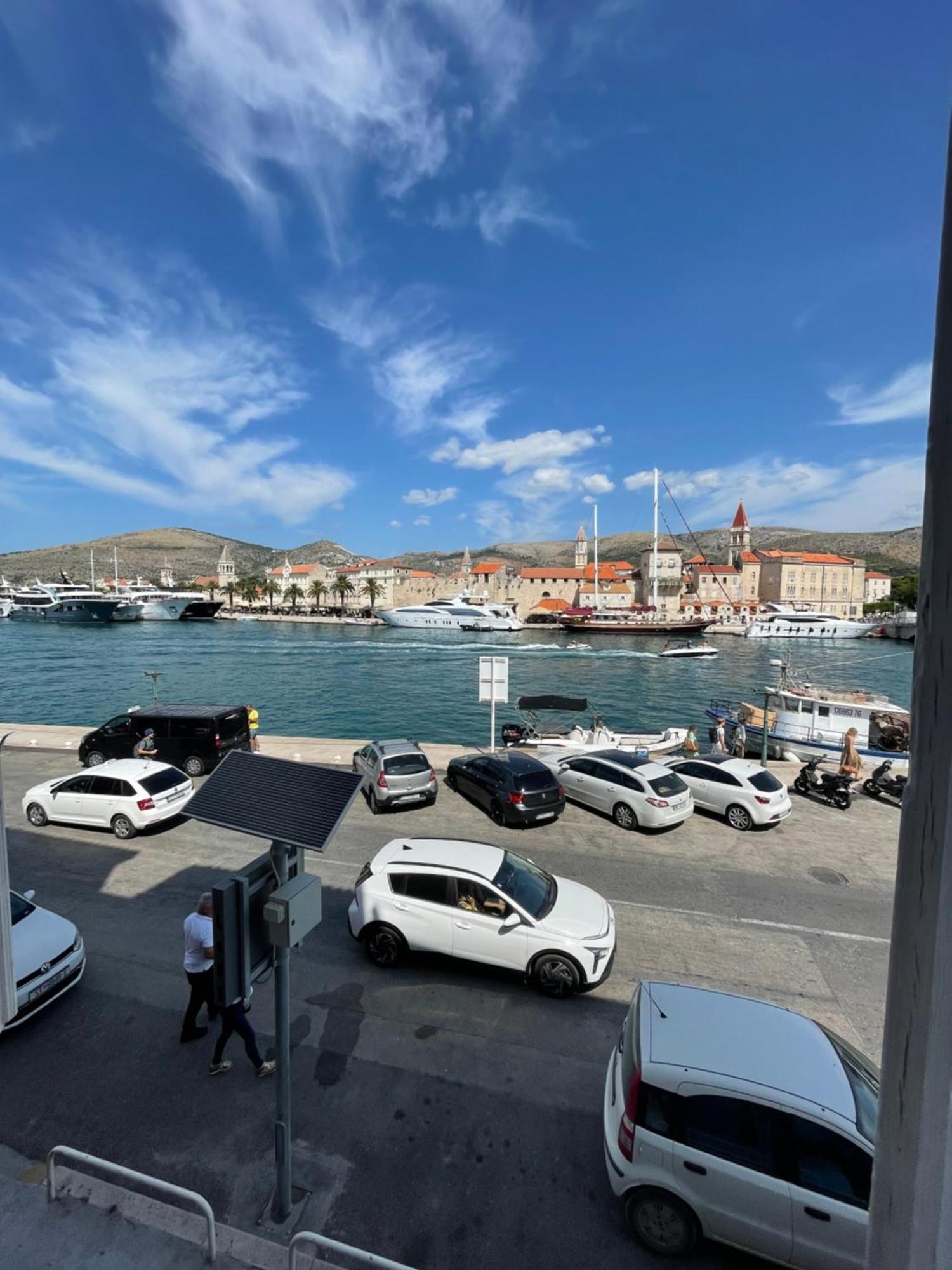 Vila Liza Bed and Breakfast Trogir Exterior foto